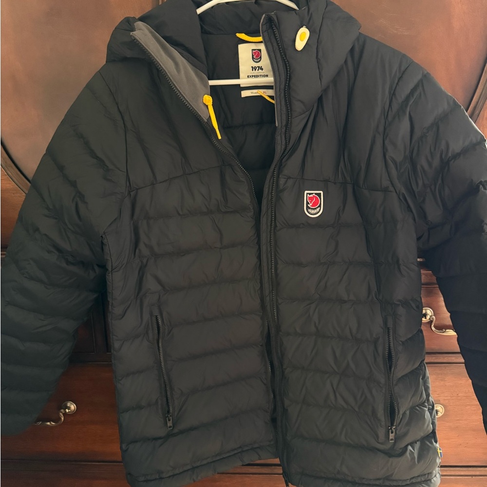 Fjallraven Black Quilted Puffer Jacket with Hood